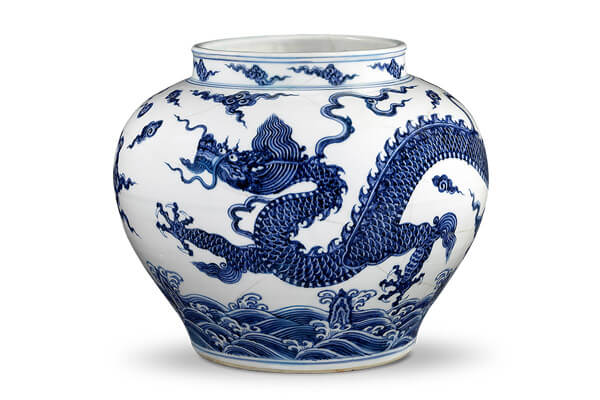 明宣德．青花云龙纹罐（高30公分）