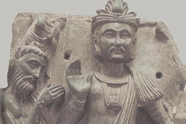 图七：布特卡拉线刻组雕像