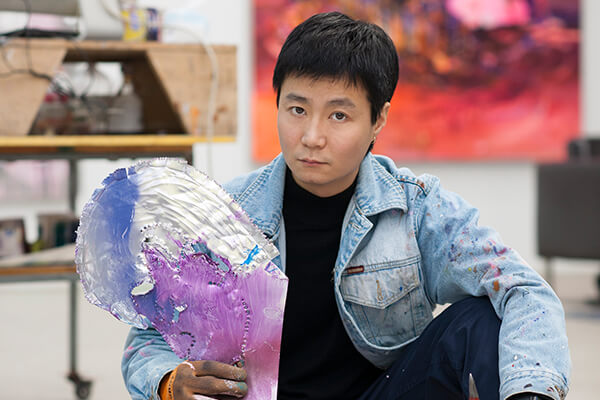 图二：艺术家许宏翔
