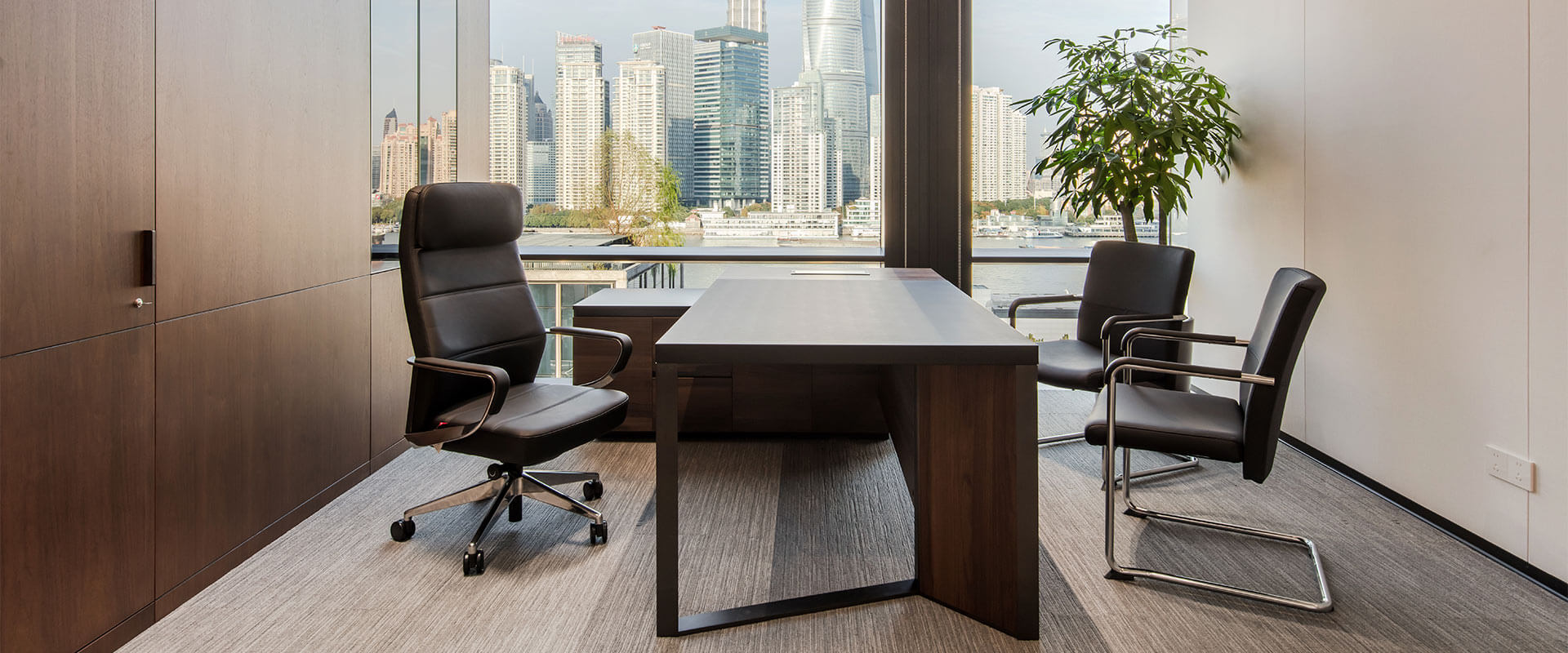 Leading Trust Company