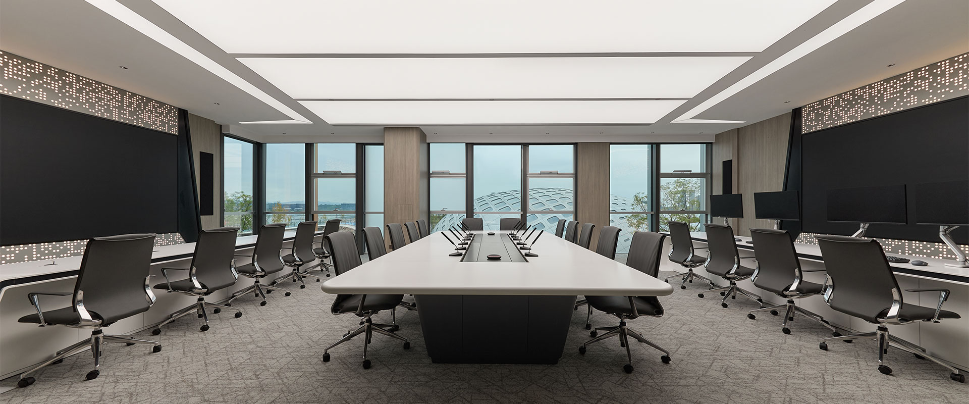 Leading Oil Company