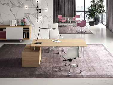 P016 Executive Desk