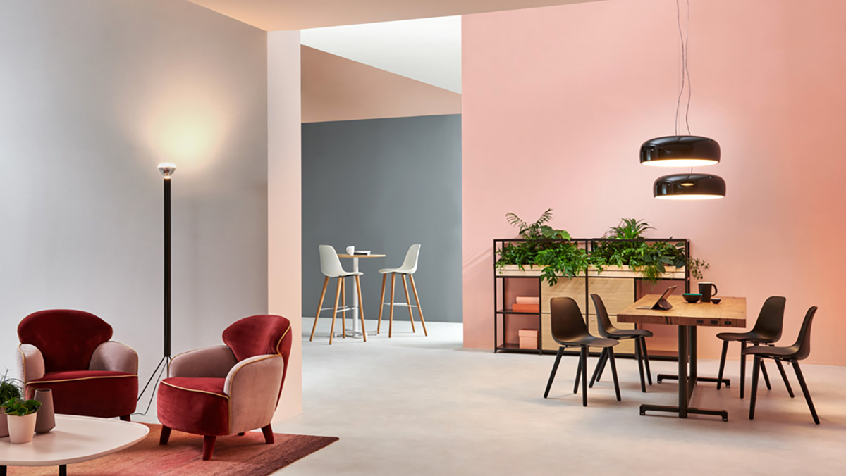 Pola Lounge Chair
