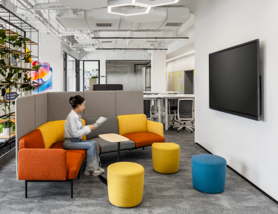 Informal Meeting Space